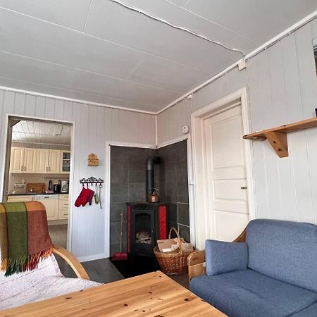 Blue House I At The End Of The World Apartment Mehamn Bagian luar foto
