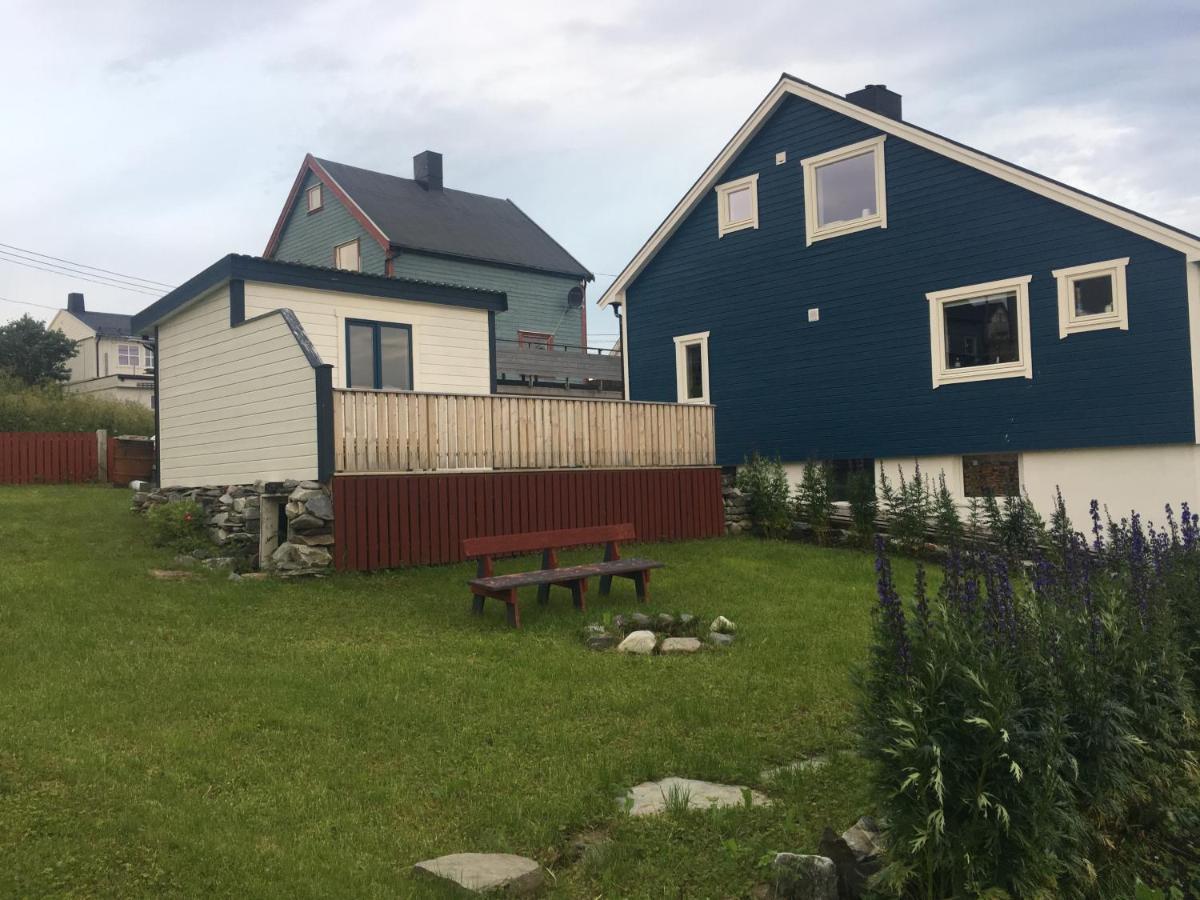 Blue House I At The End Of The World Apartment Mehamn Bagian luar foto
