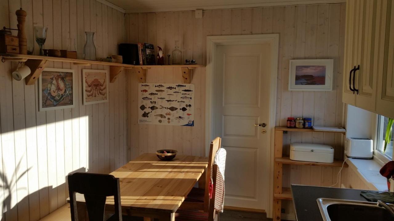 Blue House I At The End Of The World Apartment Mehamn Bagian luar foto