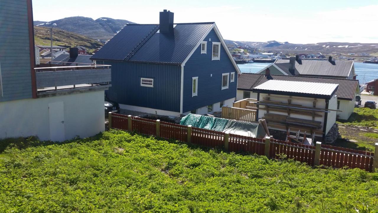 Blue House I At The End Of The World Apartment Mehamn Bagian luar foto