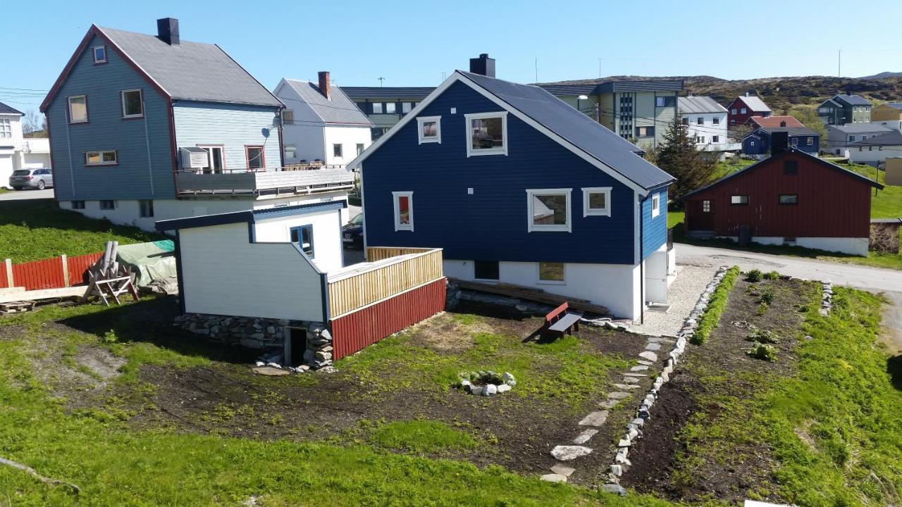 Blue House I At The End Of The World Apartment Mehamn Bagian luar foto